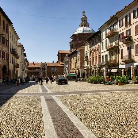 Appartamento Piazza Vittoriapavia Splendida Dimora
